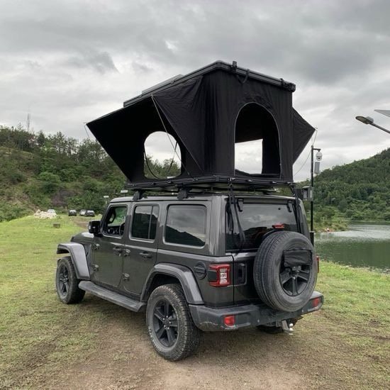 Remaco Vehicle off Road Auto Hardshell 211*131*130cm Aluminum Roof Top Tent with Solar Panel